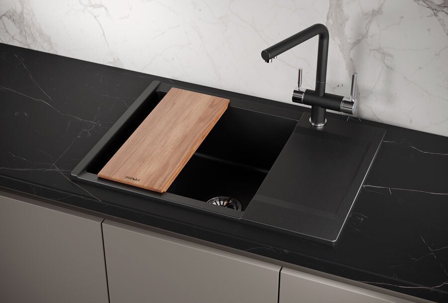 Кухонная мойка Granula Estetica ES-7003 шварц
